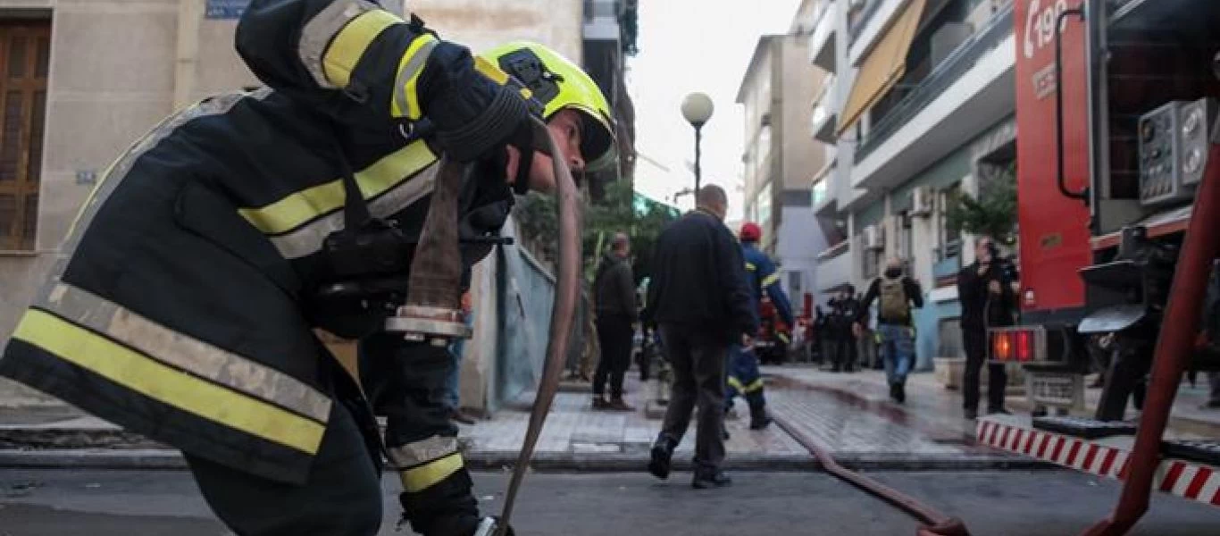 Θεσσαλονίκη: Φωτιά σε διαμέρισμα - Απεγκλωβίστηκε ηλικιωμένη